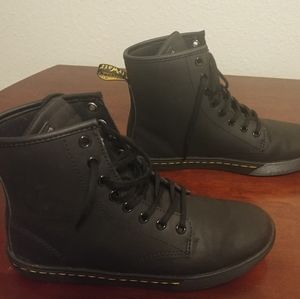 Dr. Martens Sheridan boots